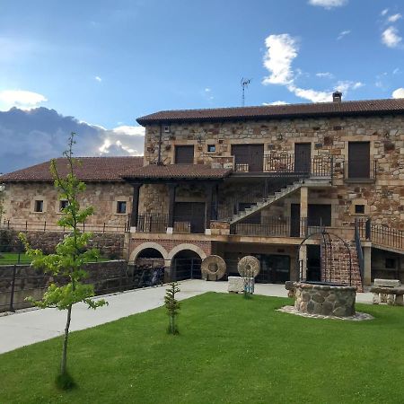 Apartamentos La Fabrica Villaluenga de la Vega Экстерьер фото