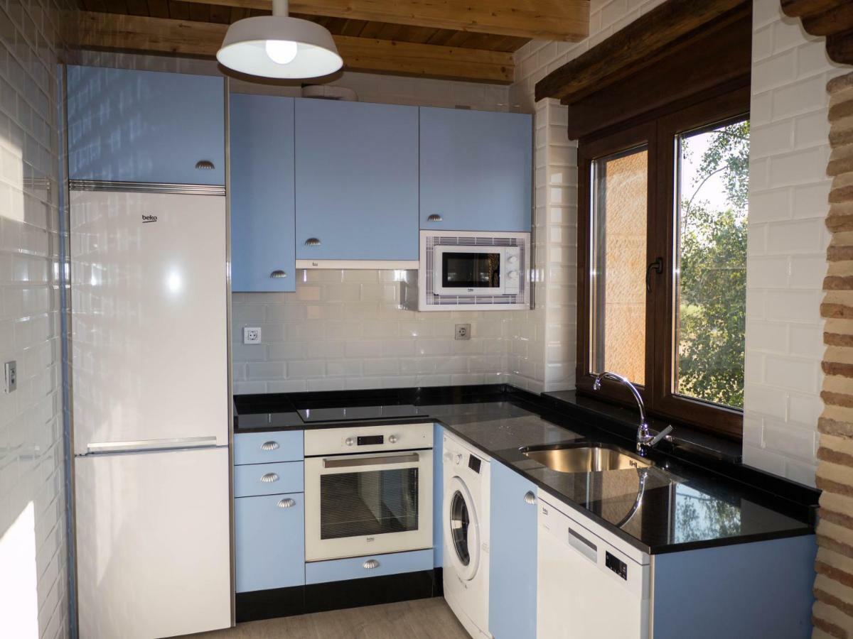 Apartamentos La Fabrica Villaluenga de la Vega Экстерьер фото