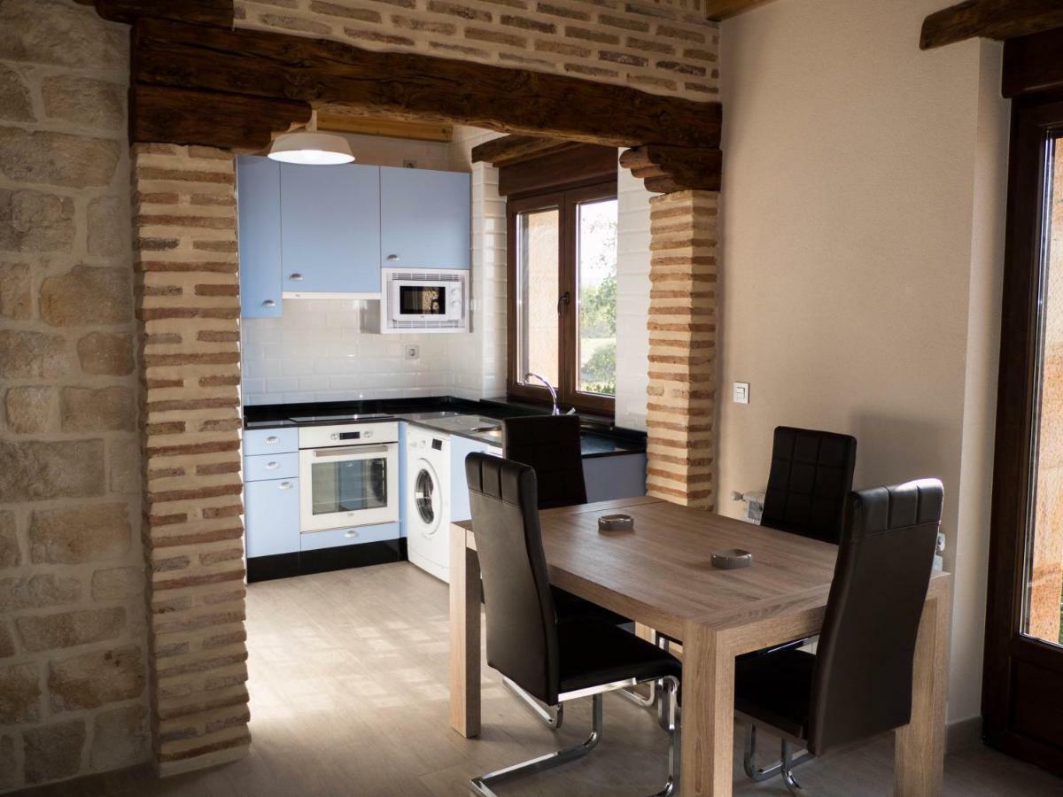 Apartamentos La Fabrica Villaluenga de la Vega Экстерьер фото