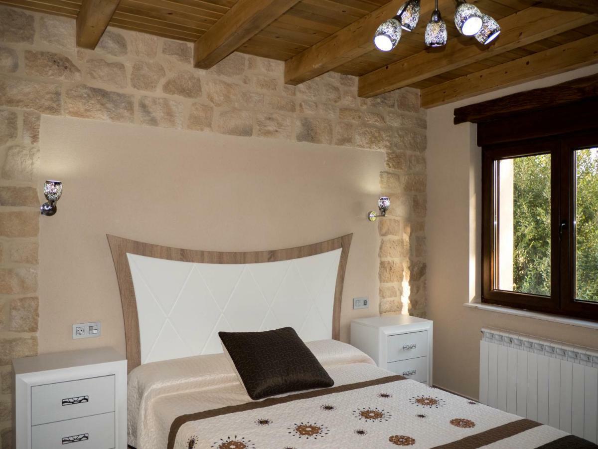 Apartamentos La Fabrica Villaluenga de la Vega Экстерьер фото