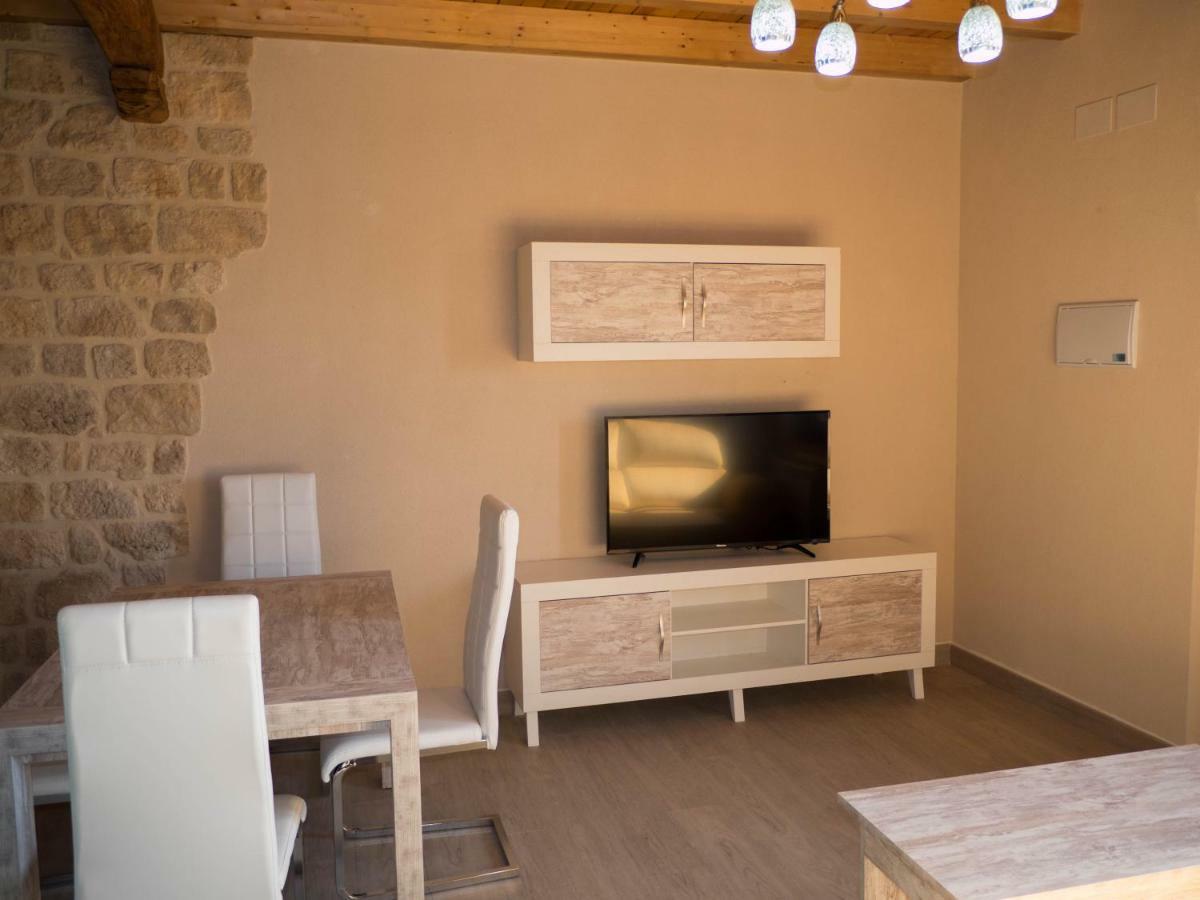 Apartamentos La Fabrica Villaluenga de la Vega Экстерьер фото