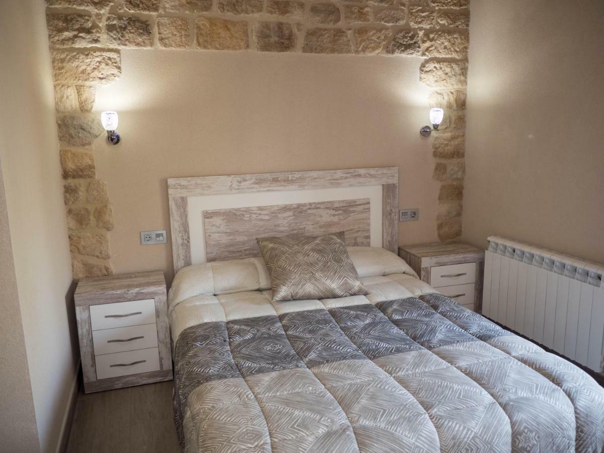 Apartamentos La Fabrica Villaluenga de la Vega Экстерьер фото